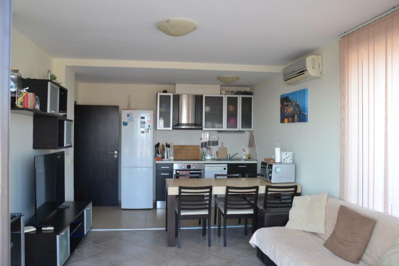 Апартаменти Хармани Sozopol Exterior foto